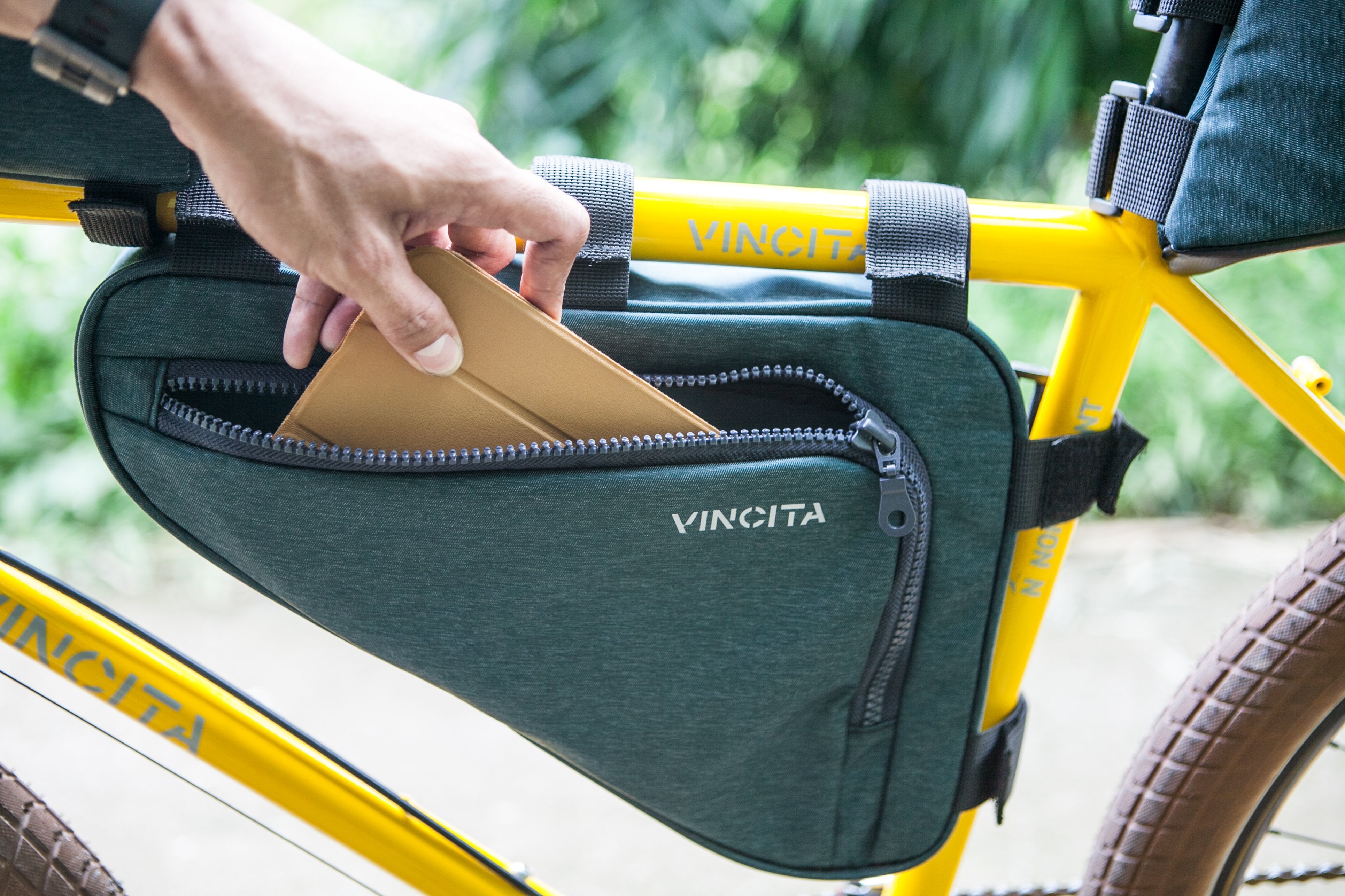 Vincita Co., Ltd. bicycle bag B025BP Strada Bikepacking Frame bag