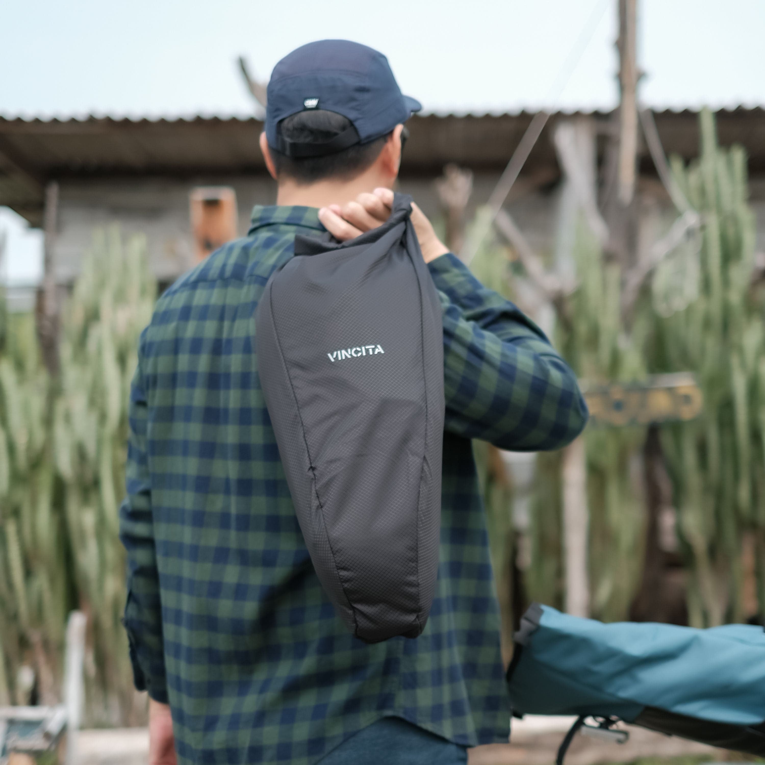 Vincita Co., Ltd. Everywhere Saddle Bag L