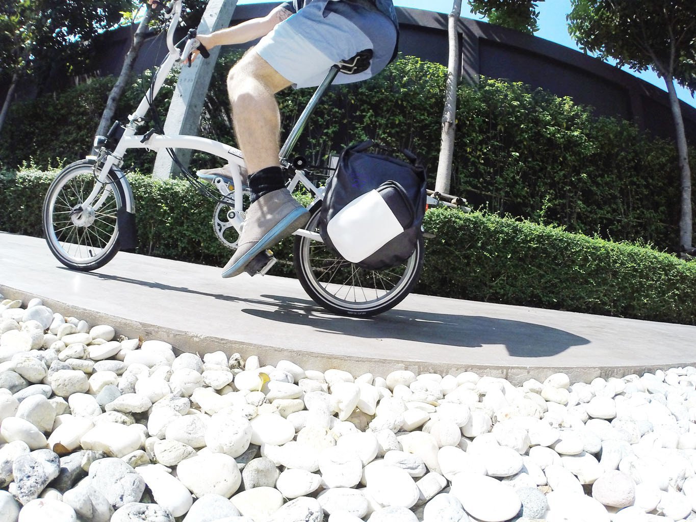 Vincita Co., Ltd. bicycle bag Black and white Seminyak 27