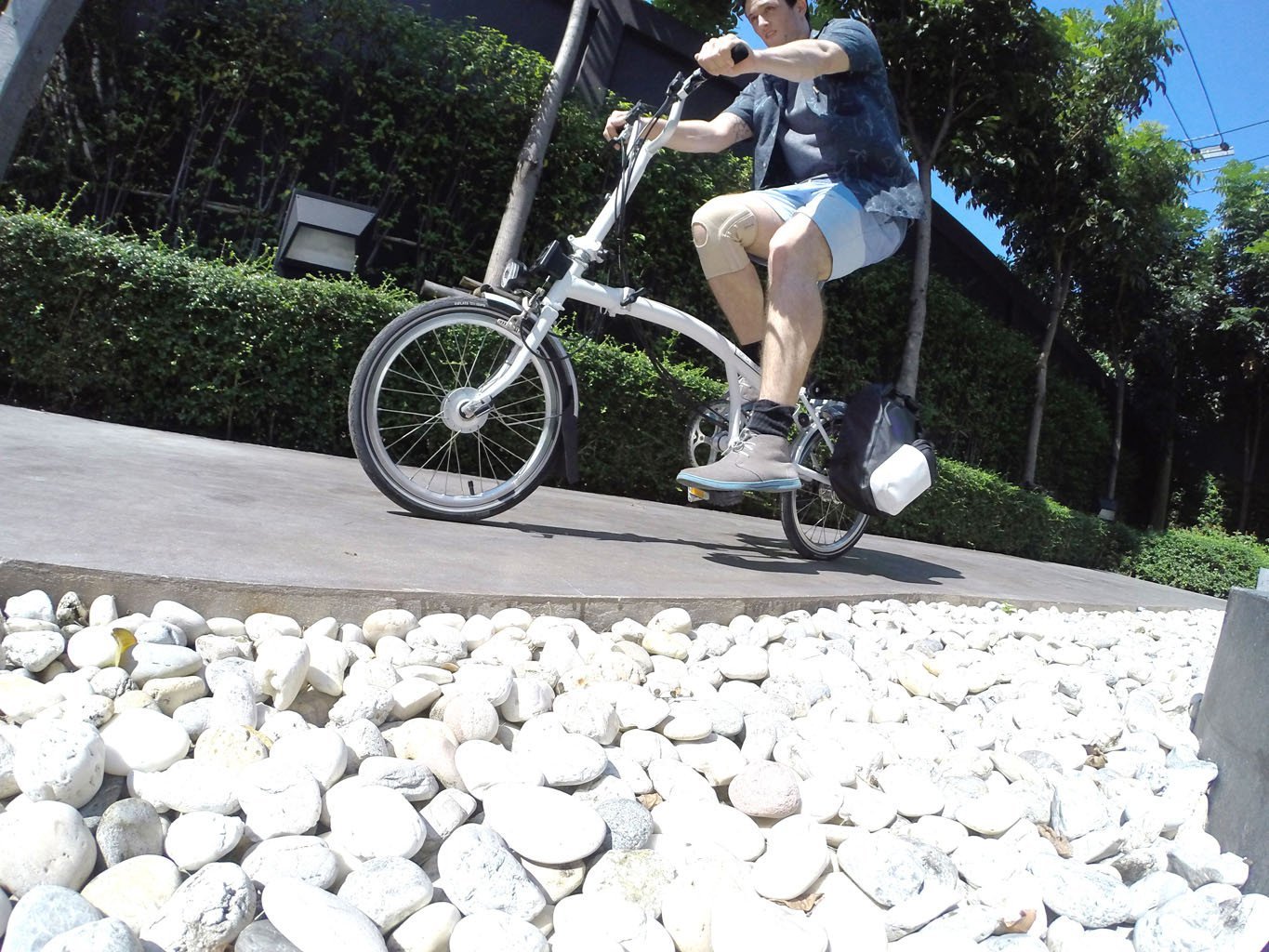 Vincita Co., Ltd. bicycle bag Black and white Seminyak 27